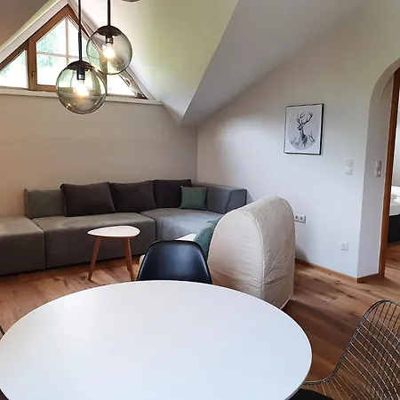 Alpenflair Mit Bergblick - Inkl Parkplatz #7 Apartamento *